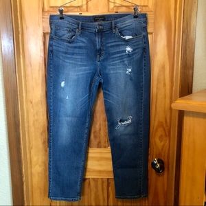 Banana Republic Distressed Medium Wash Cotton Spandex GIRLFRIEND Jeans 32/14